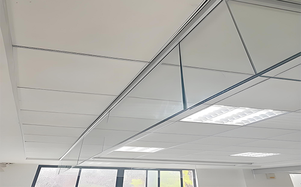 瓜州玻璃挡烟垂壁