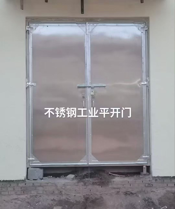 不锈钢瓜州工业平开门在现代工业场景中的应用实践
