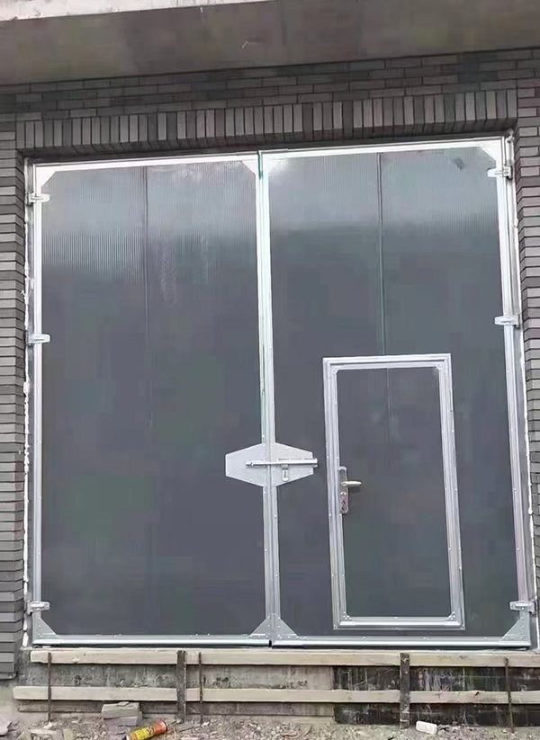 瓜州工业平开门在大型设备制造车间的应用实例